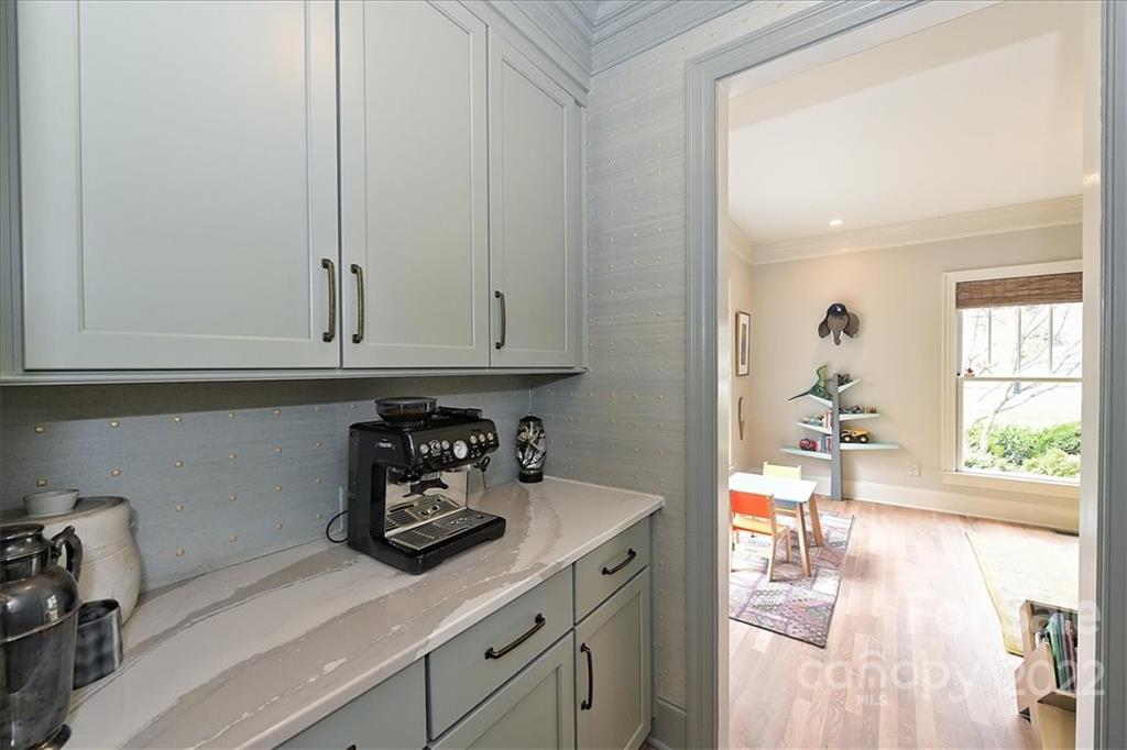 2901 Windsor Avenue Charlotte NC 28209