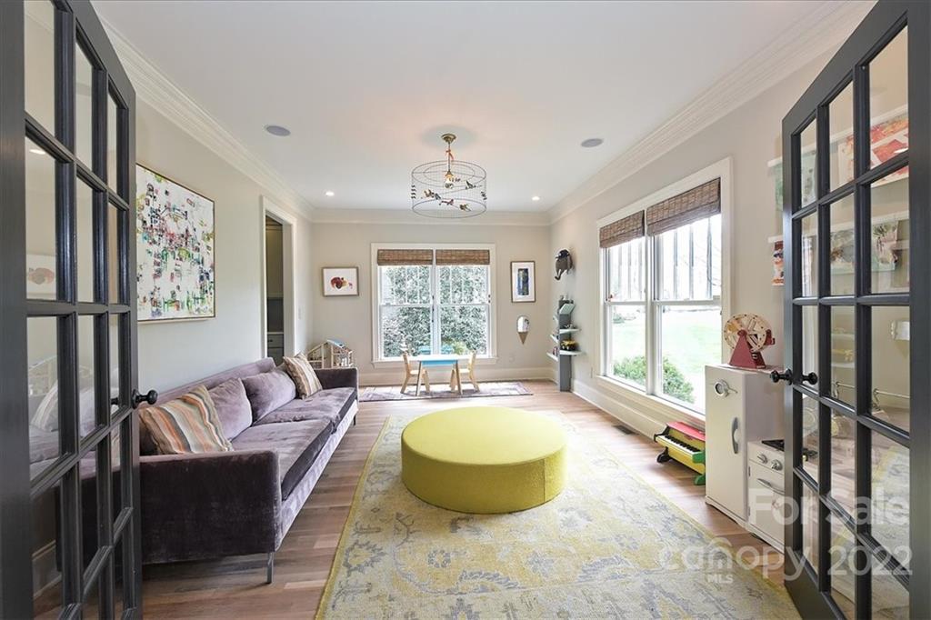 2901 Windsor Avenue Charlotte NC 28209