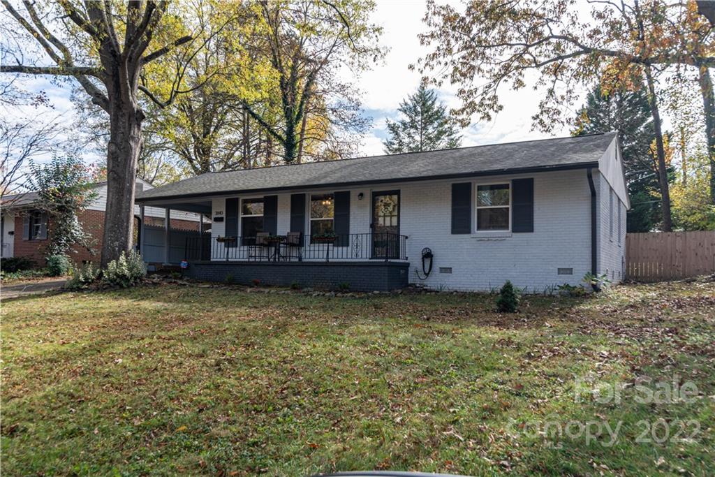 3840 Foxford Place Charlotte NC 28215
