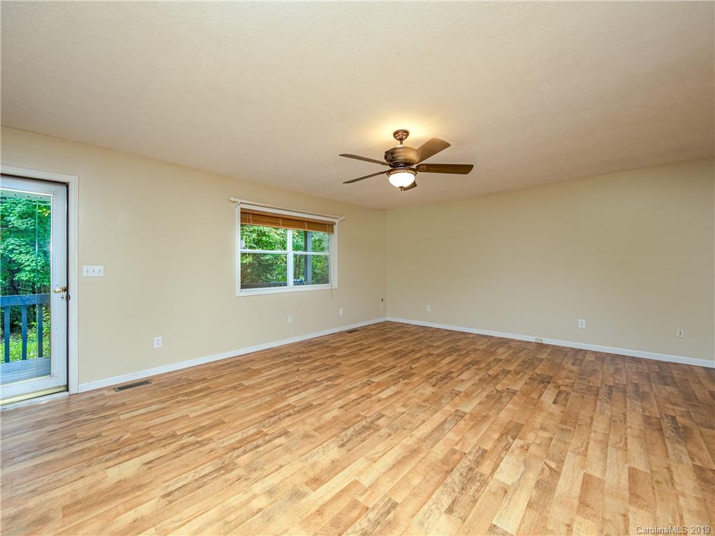 40 Forge Crest Drive Mills River NC 28759