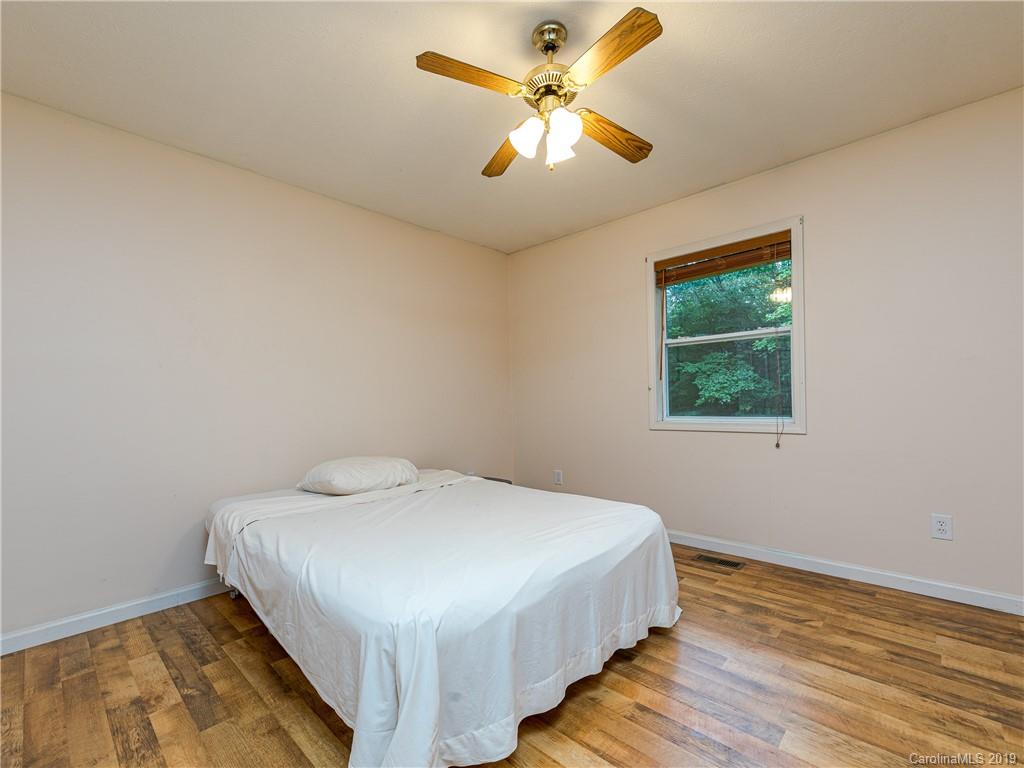 40 Forge Crest Drive Mills River NC 28759