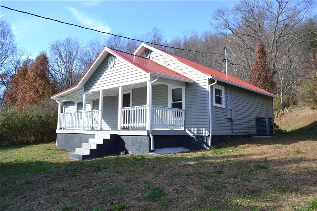 1596 Fairbanks Drive Lenoir NC 28645