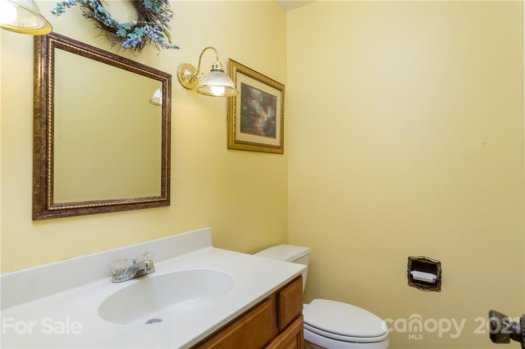 762 Harlowe Noblitt Road Old Fort NC 28762