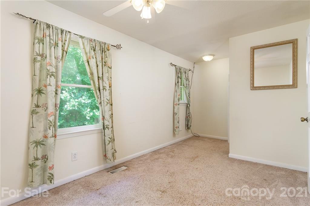 762 Harlowe Noblitt Road Old Fort NC 28762