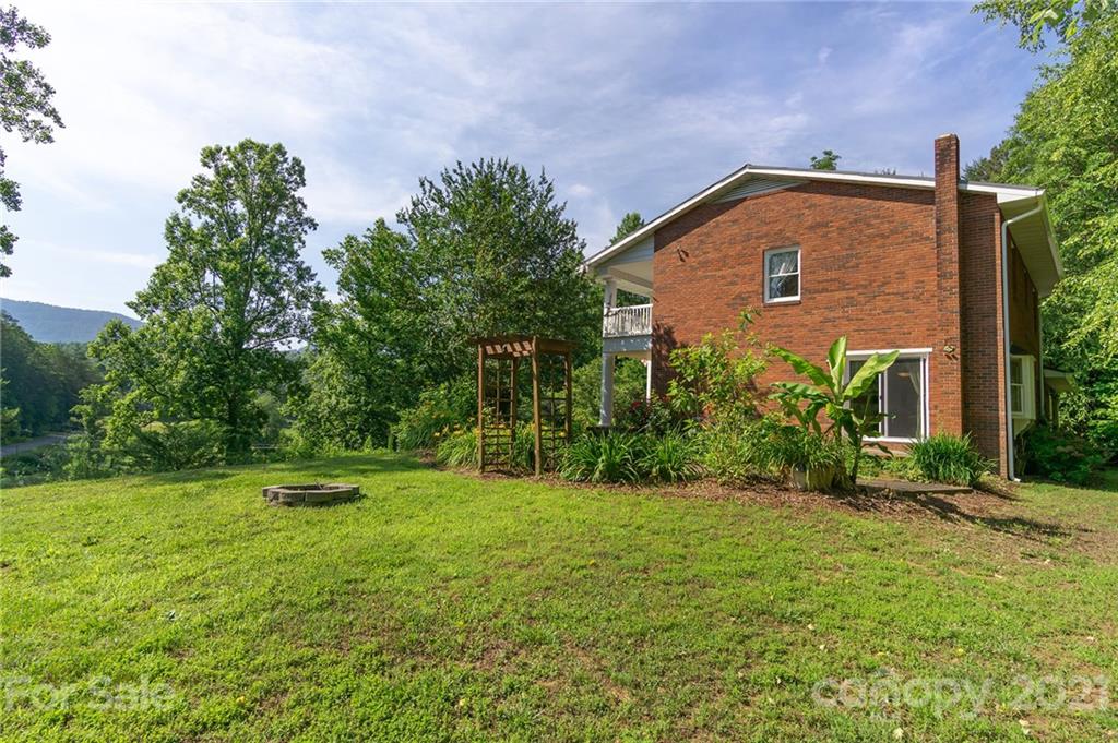 762 Harlowe Noblitt Road Old Fort NC 28762