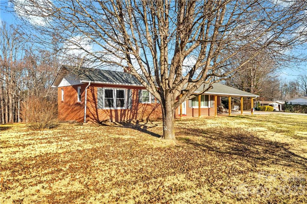 359 Ned Mcgimsey Road Nebo NC 28761