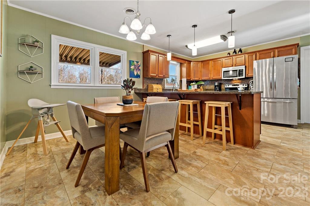 359 Ned Mcgimsey Road Nebo NC 28761