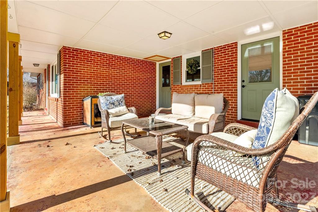 359 Ned Mcgimsey Road Nebo NC 28761
