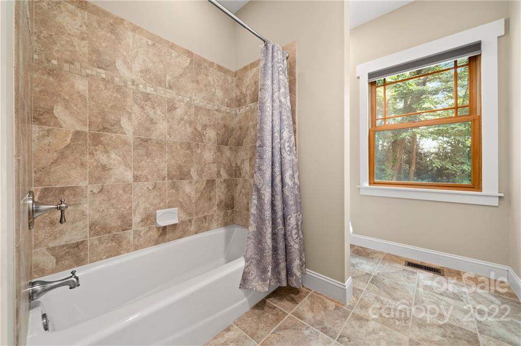 40 Gardner Drive Asheville NC 28803