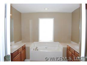 11 Yorktown Circle Arden NC 28704