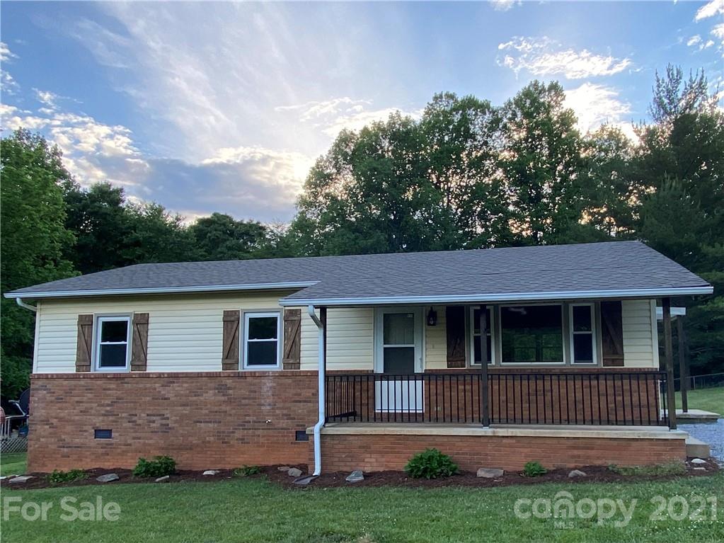984 Rockhouse Road Marion NC 28752