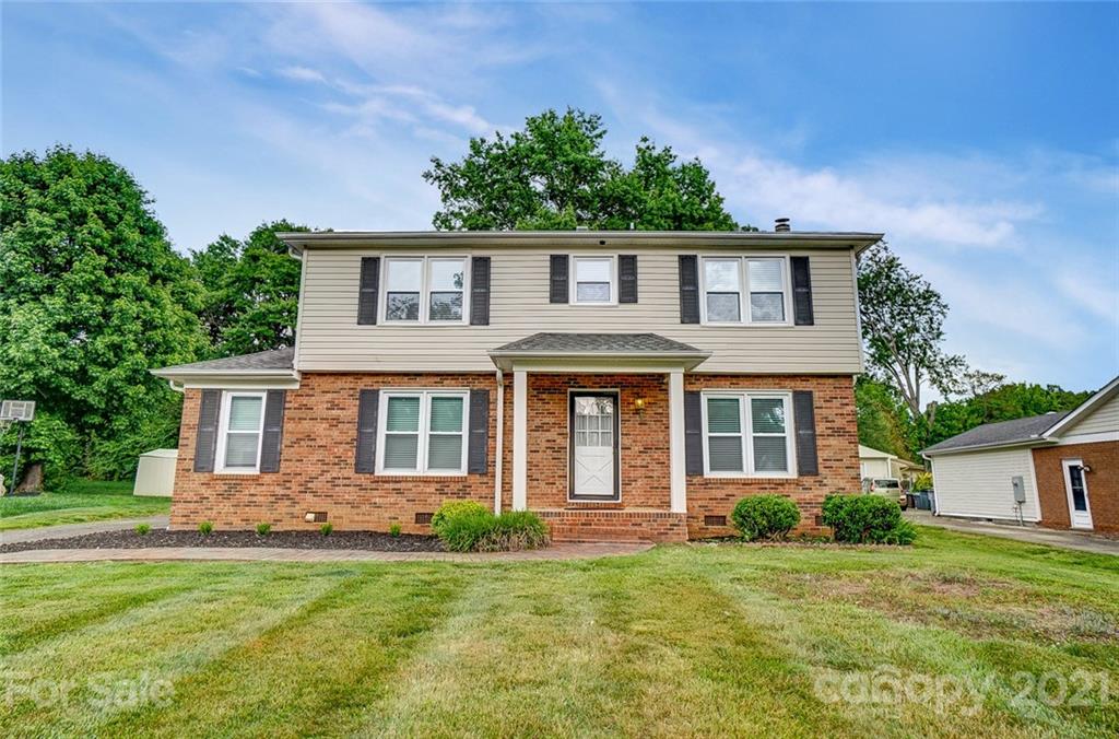 5811 Red Carriage Lane Charlotte NC 28212