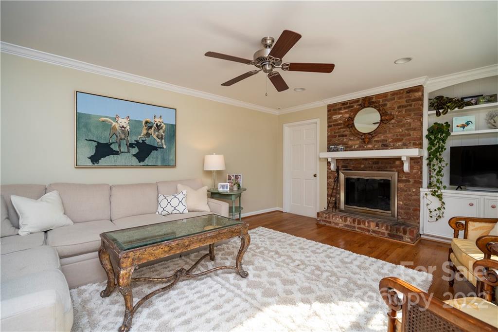 1835 Manor Mill Road Charlotte NC 28226