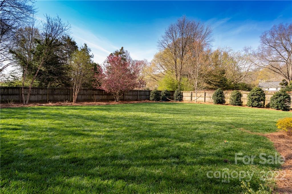1835 Manor Mill Road Charlotte NC 28226