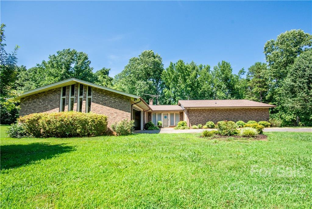 126 W Lackey Farm Road Stony Point NC 28678