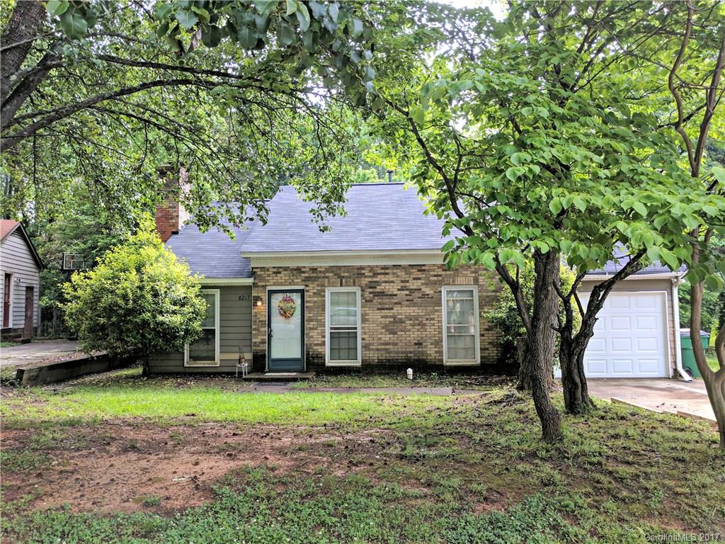 8217 Meadowdale Lane Charlotte NC 28227