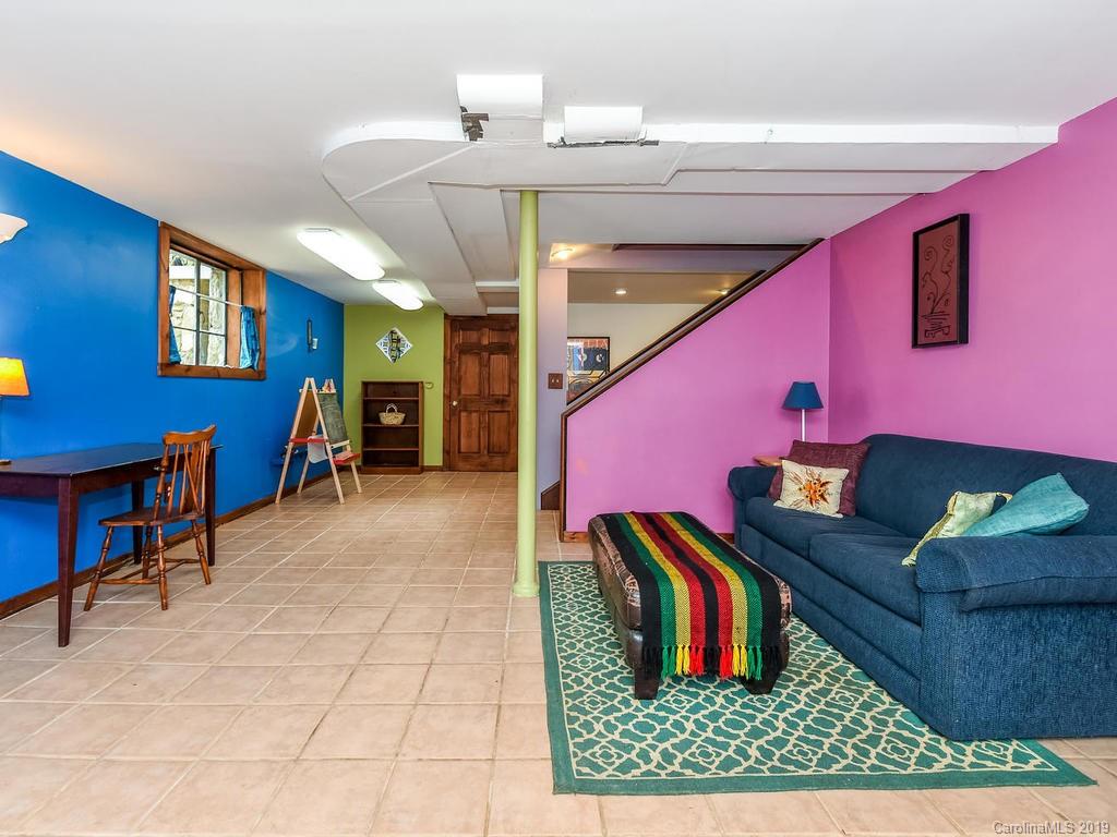 34 Caledonia Road Asheville NC 28803