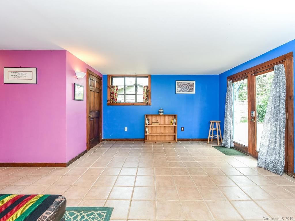 34 Caledonia Road Asheville NC 28803