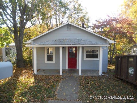 134 Central Avenue Swannanoa NC 28778
