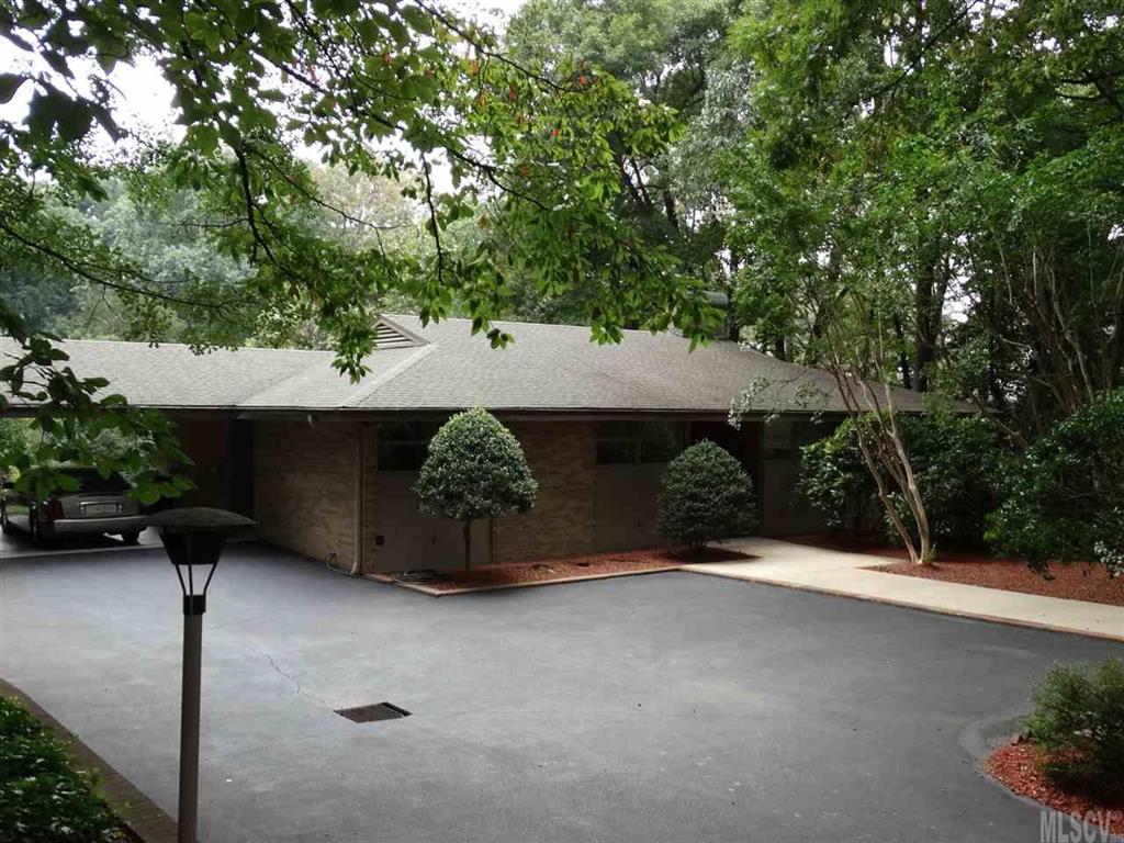 827 9th Avenue NW Hickory NC 28601