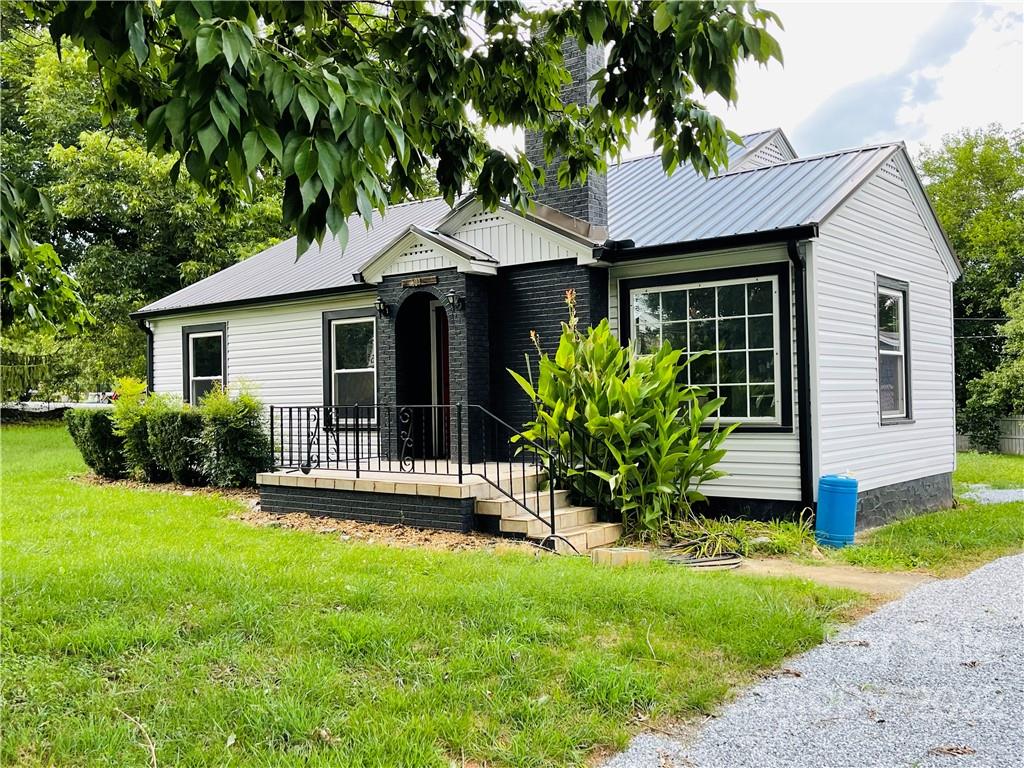304 Mountain View Street Morganton NC 28655