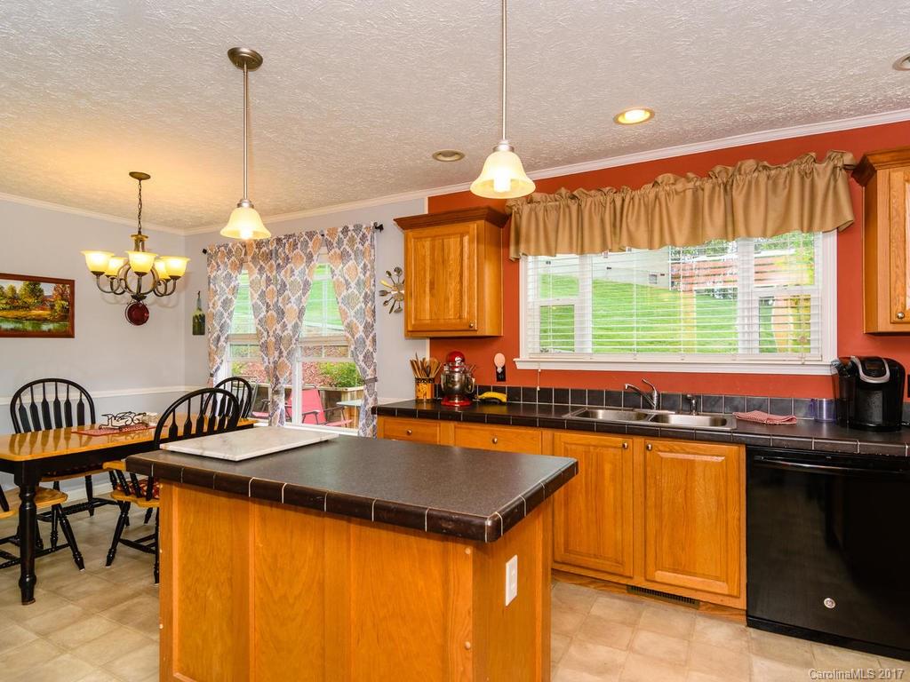 101 Leonards Lane Weaverville NC 28787