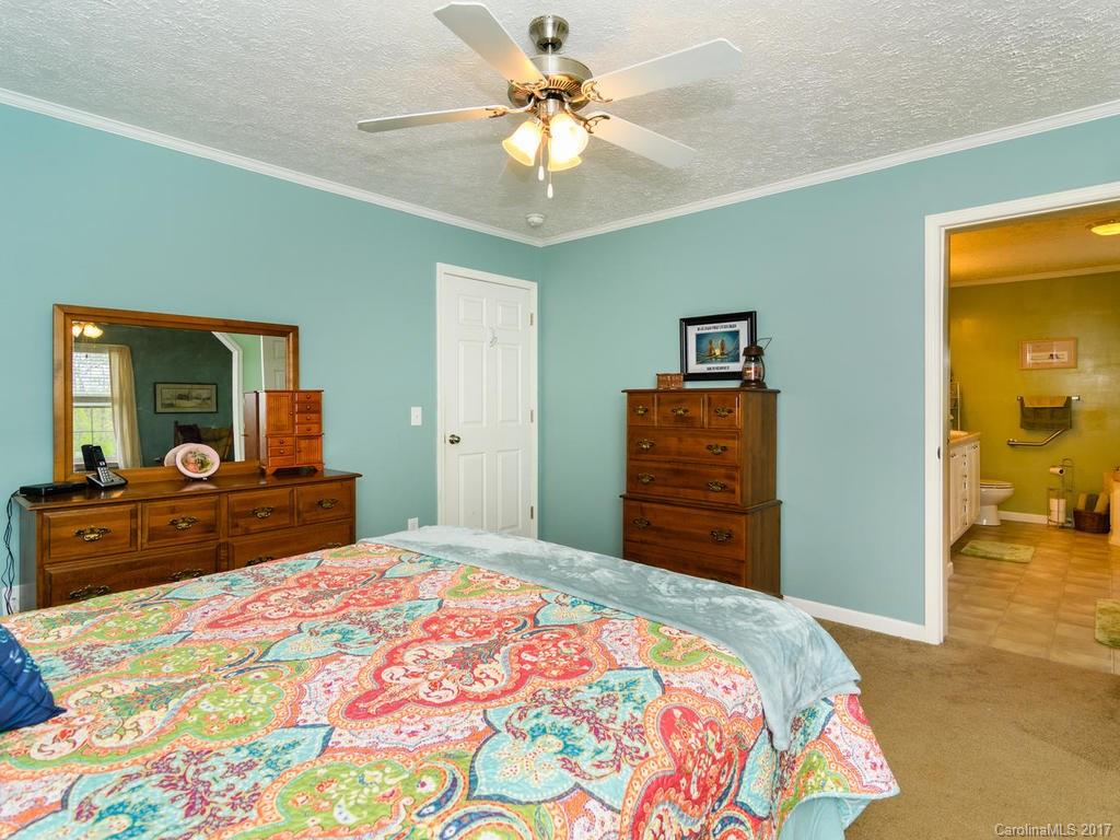 101 Leonards Lane Weaverville NC 28787