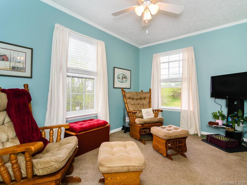 101 Leonards Lane Weaverville NC 28787
