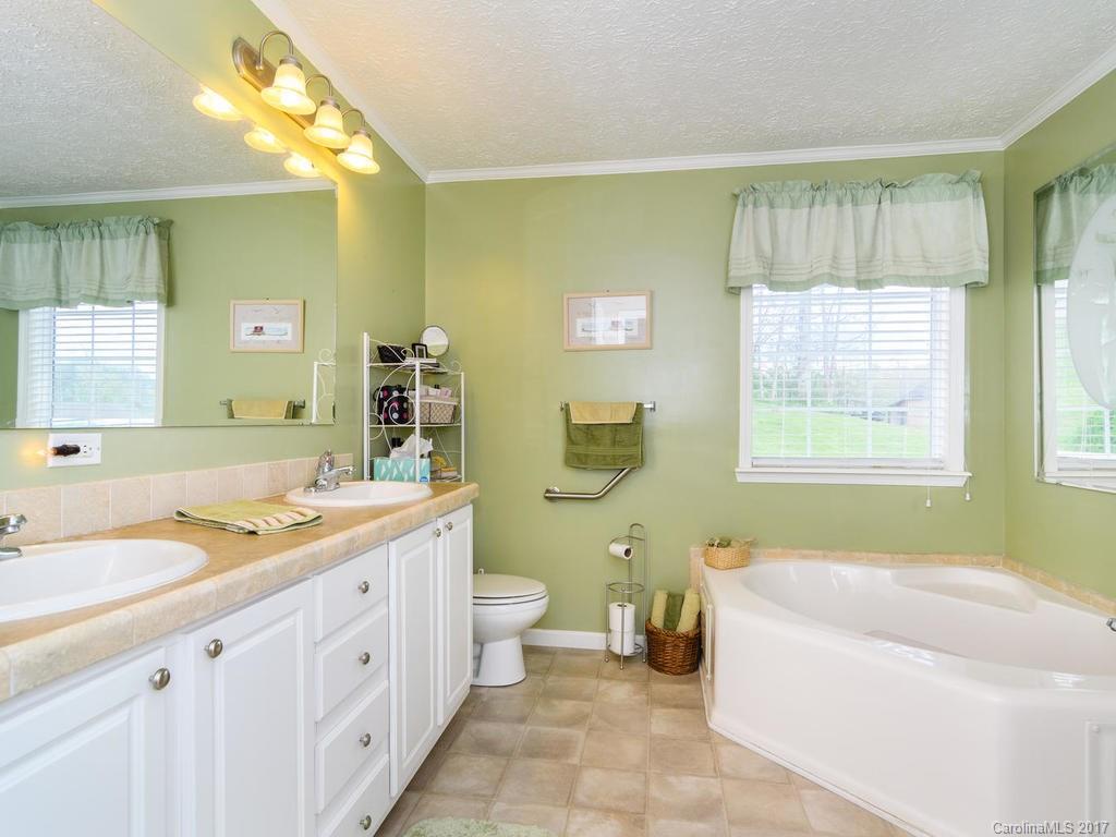 101 Leonards Lane Weaverville NC 28787