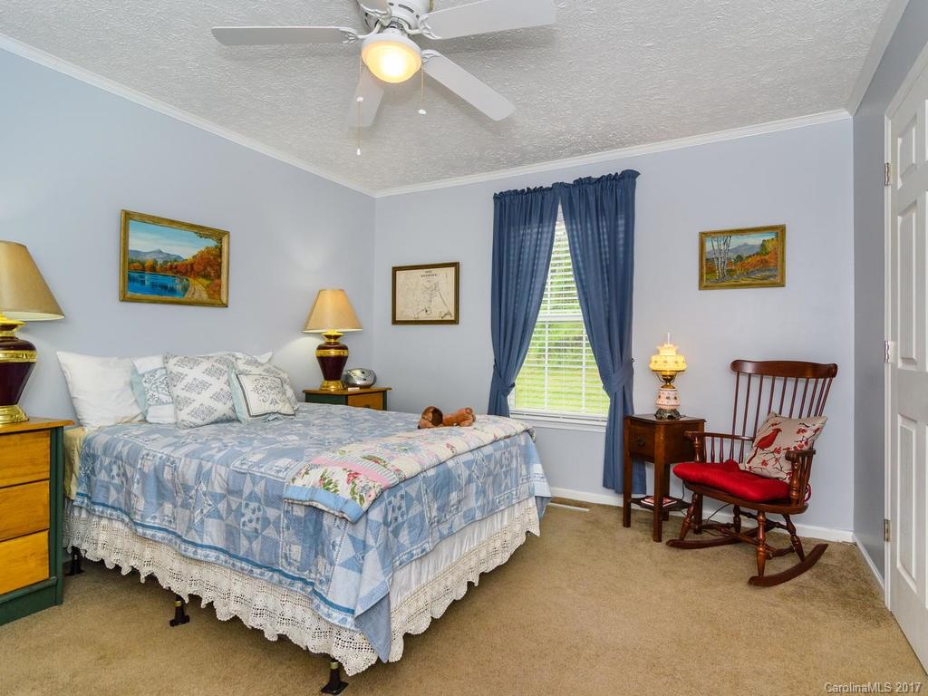 101 Leonards Lane Weaverville NC 28787