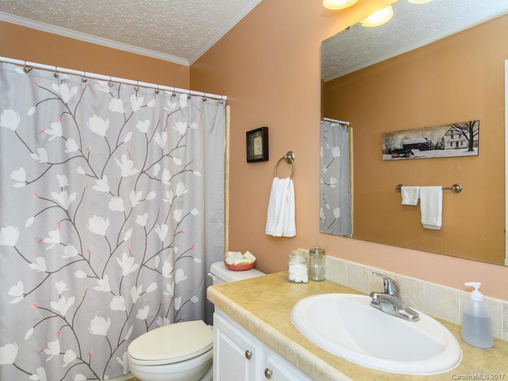101 Leonards Lane Weaverville NC 28787