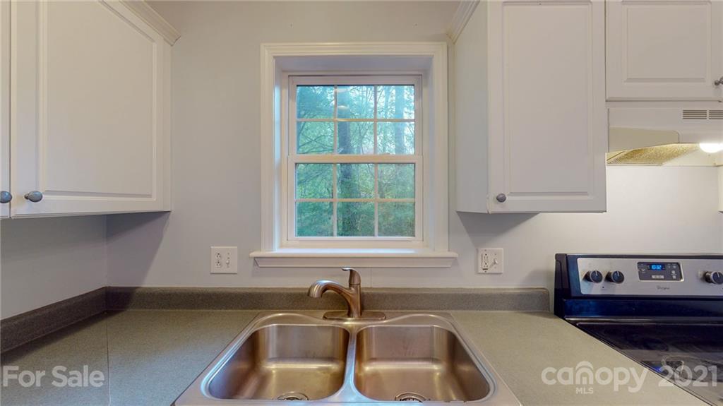 69 Hubbard Avenue Asheville NC 28806