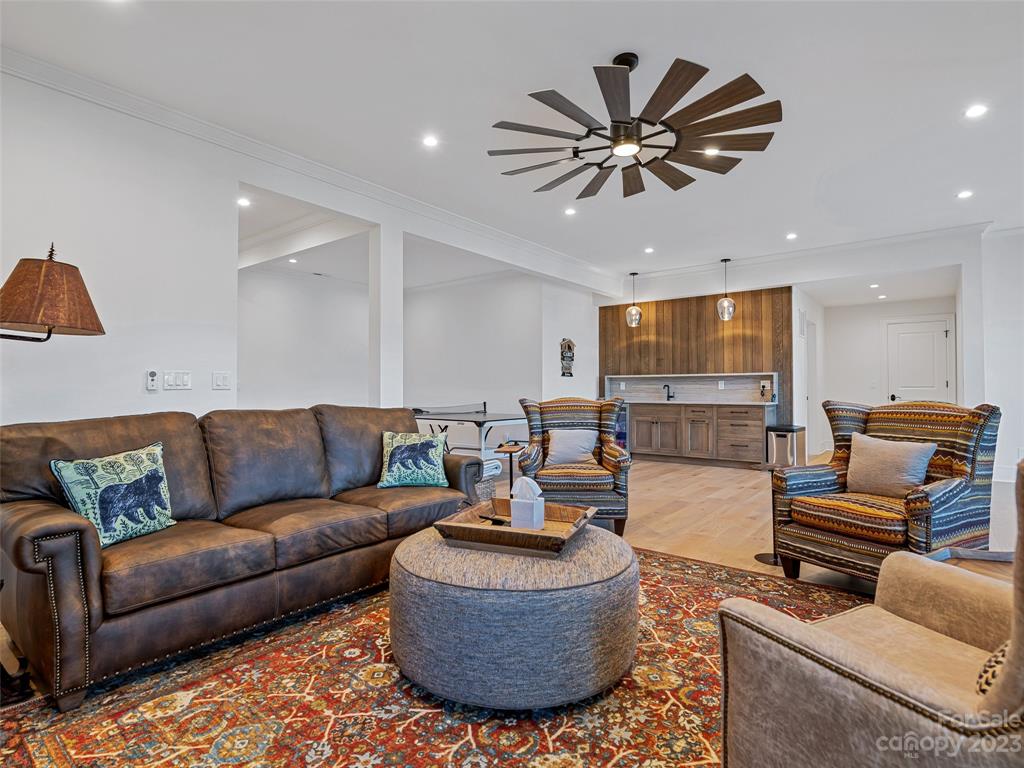 46 Spring Cove Road Asheville NC 28804