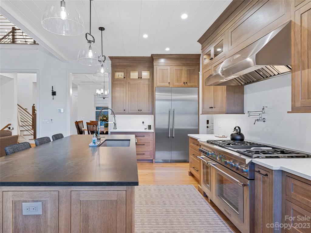 46 Spring Cove Road Asheville NC 28804