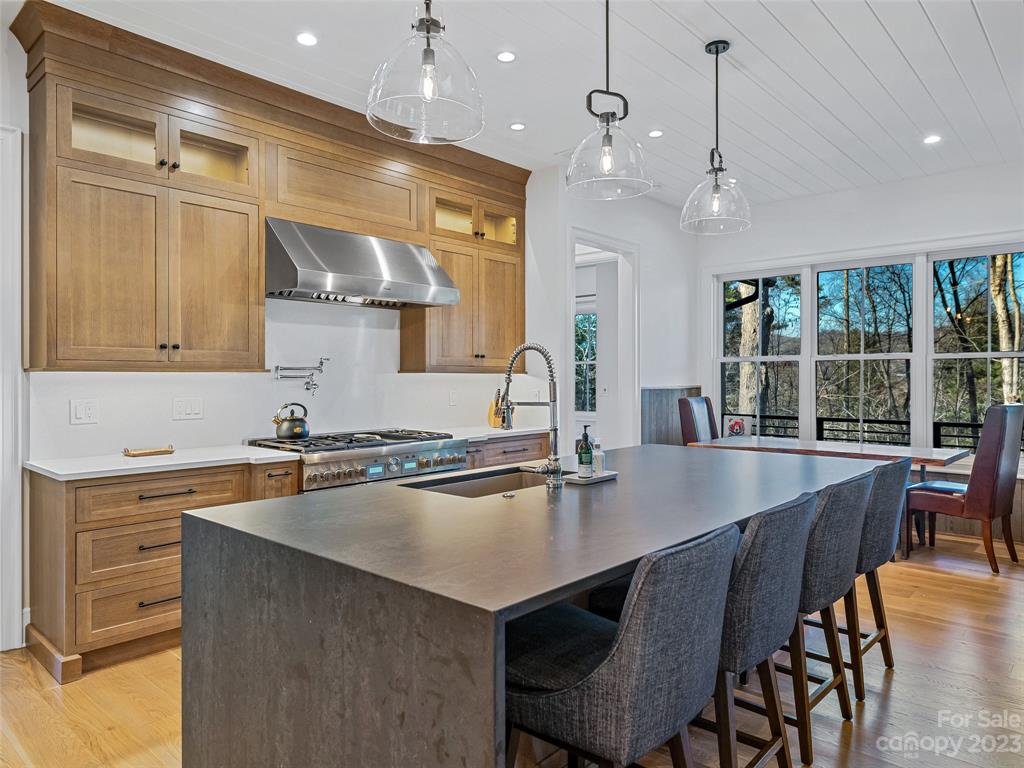 46 Spring Cove Road Asheville NC 28804