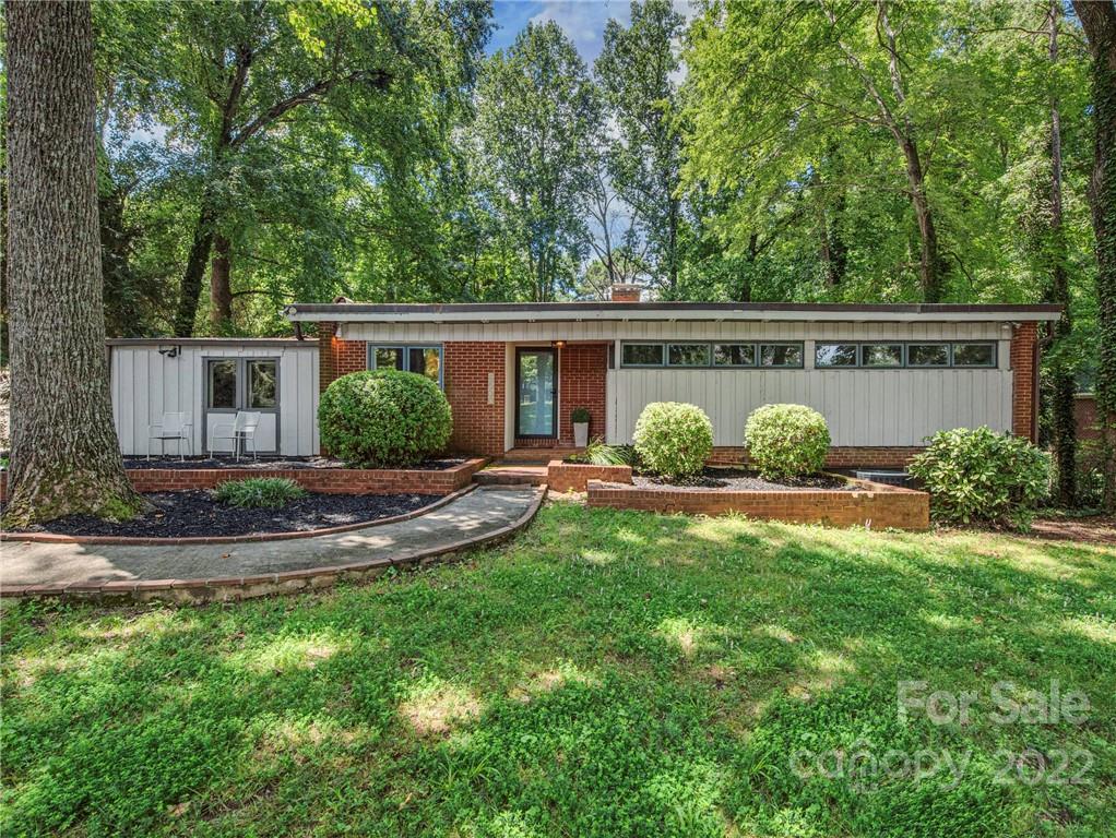 4630 Town And Country Drive Charlotte NC 28226