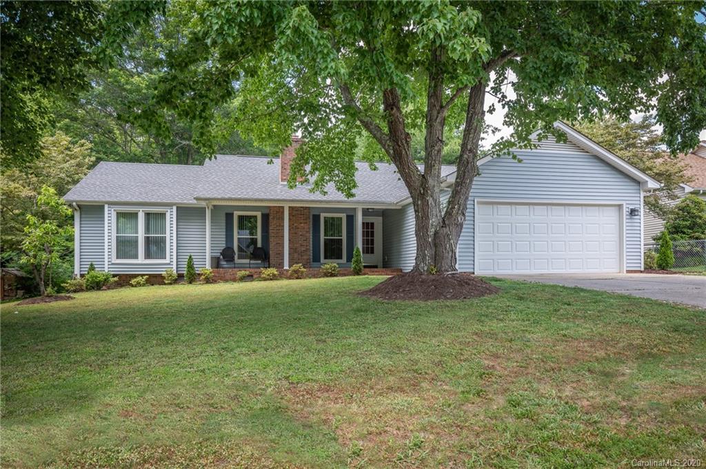 9 Westminster Drive Asheville NC 28804