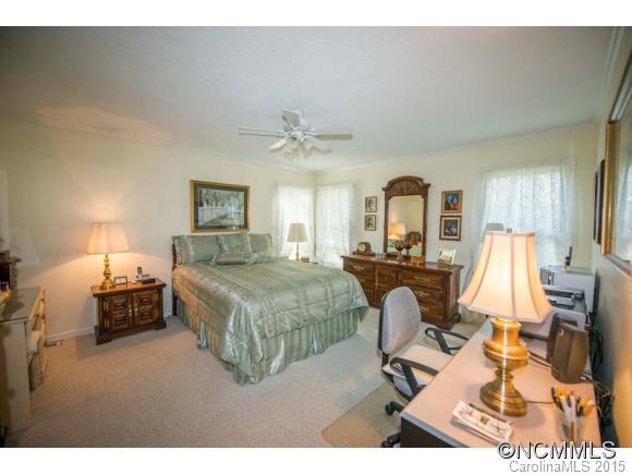 8b Greenbriar Court Asheville NC 28805