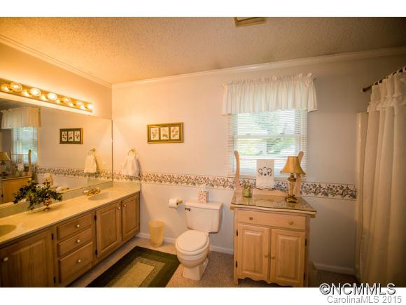 8b Greenbriar Court Asheville NC 28805
