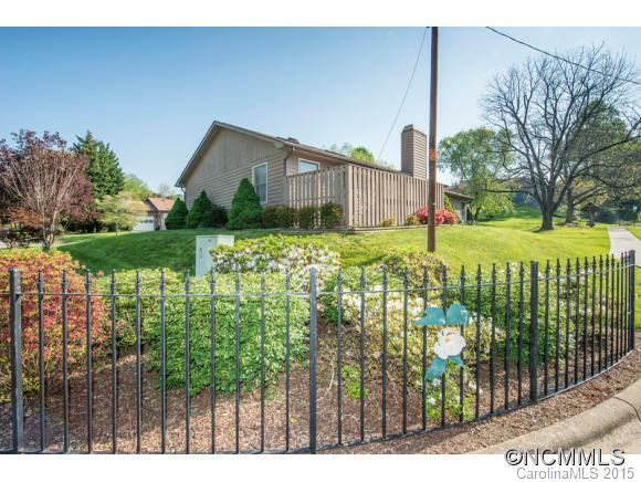 8b Greenbriar Court Asheville NC 28805