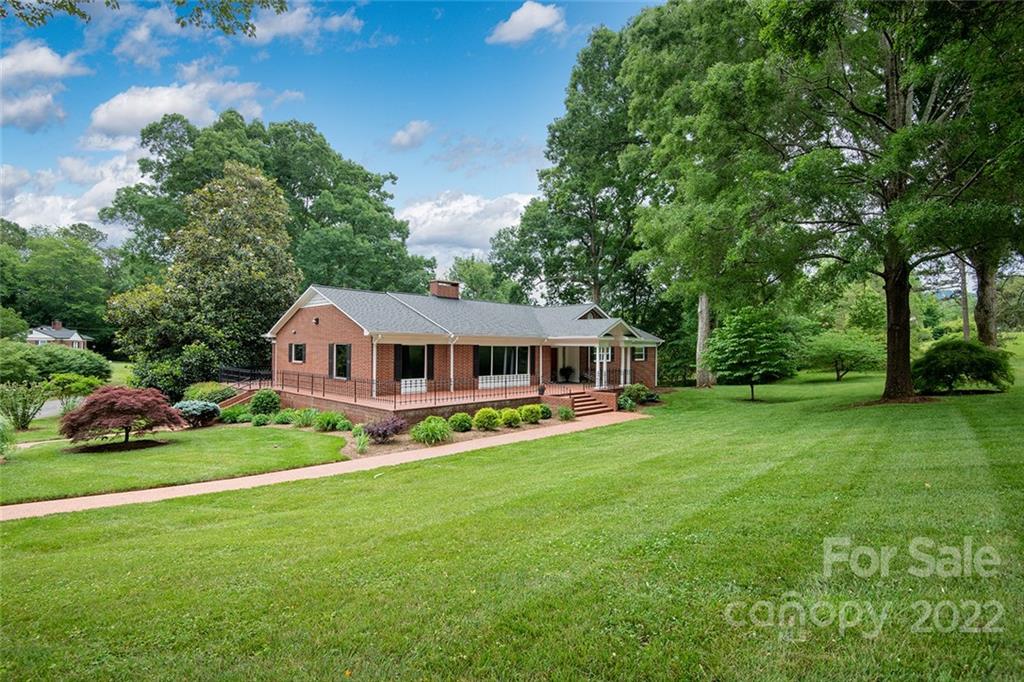 205 Mountain View Drive Morganton NC 28655