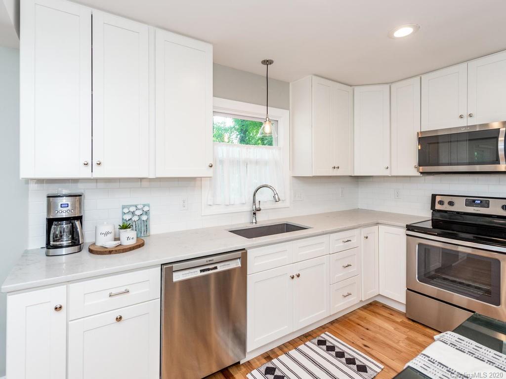 19 Crestland Road Asheville NC 28803