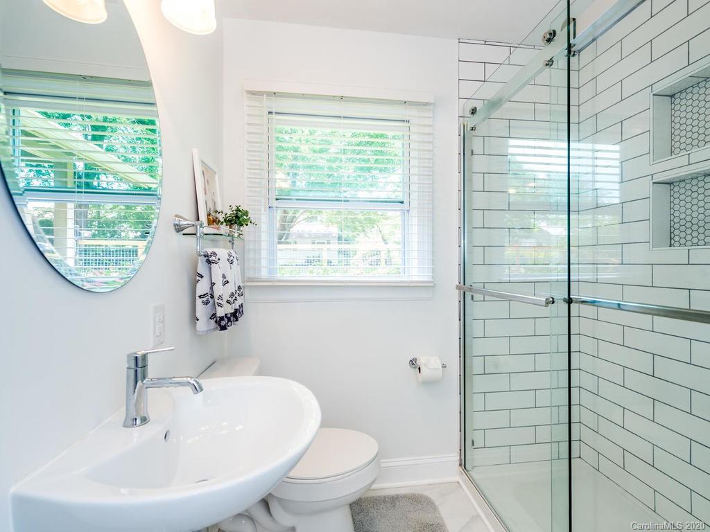 19 Crestland Road Asheville NC 28803