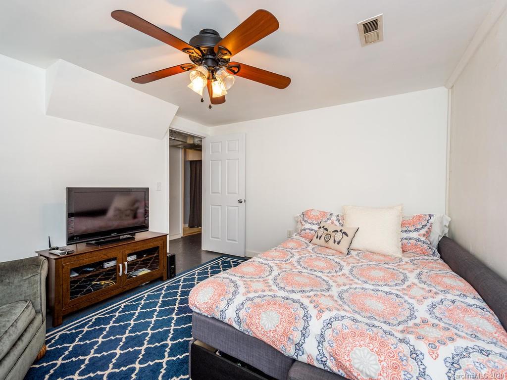 19 Crestland Road Asheville NC 28803