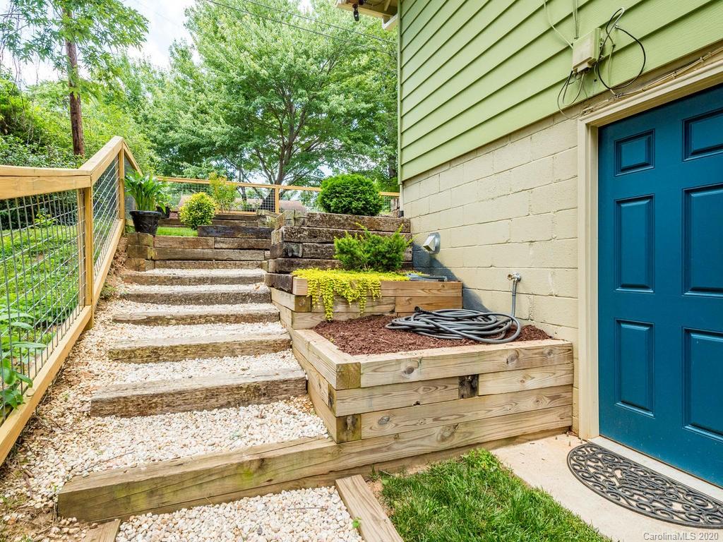 19 Crestland Road Asheville NC 28803