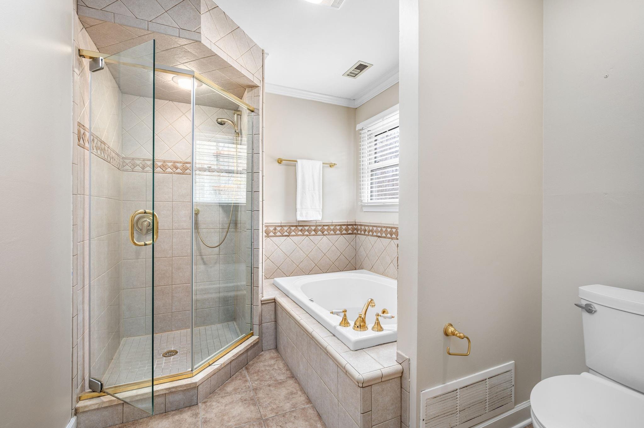 64 Mallonee Drive Candler NC 28715