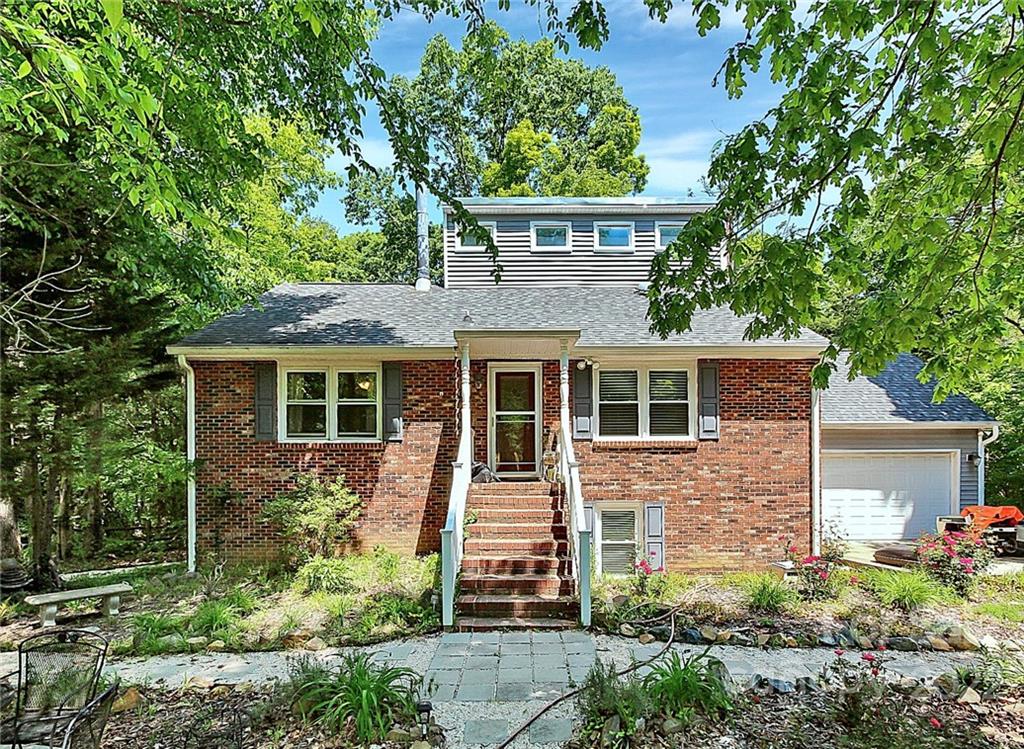 527 Rocky River Road W Charlotte NC 28213