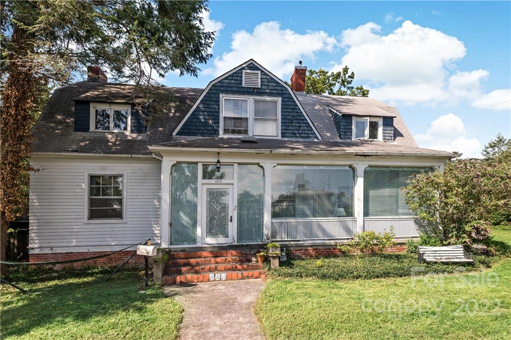 104 Woodward Avenue Asheville NC 28804