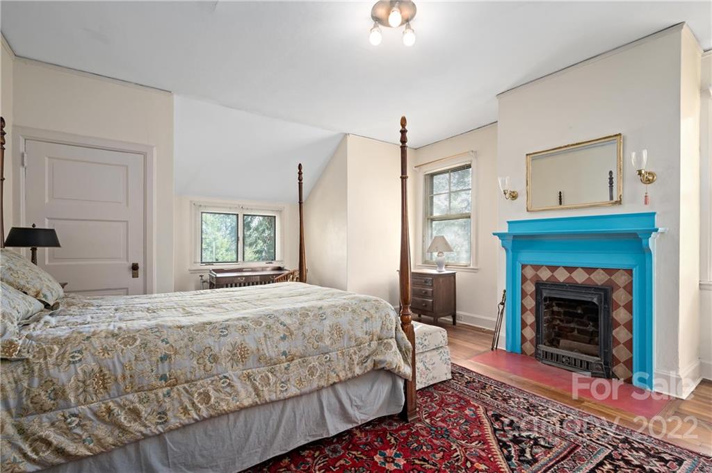104 Woodward Avenue Asheville NC 28804