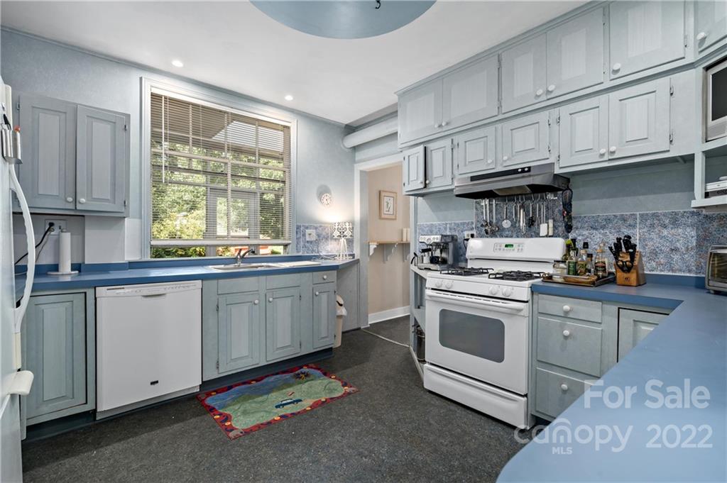 104 Woodward Avenue Asheville NC 28804
